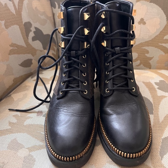 Michael Kors - Picture 2 of 4